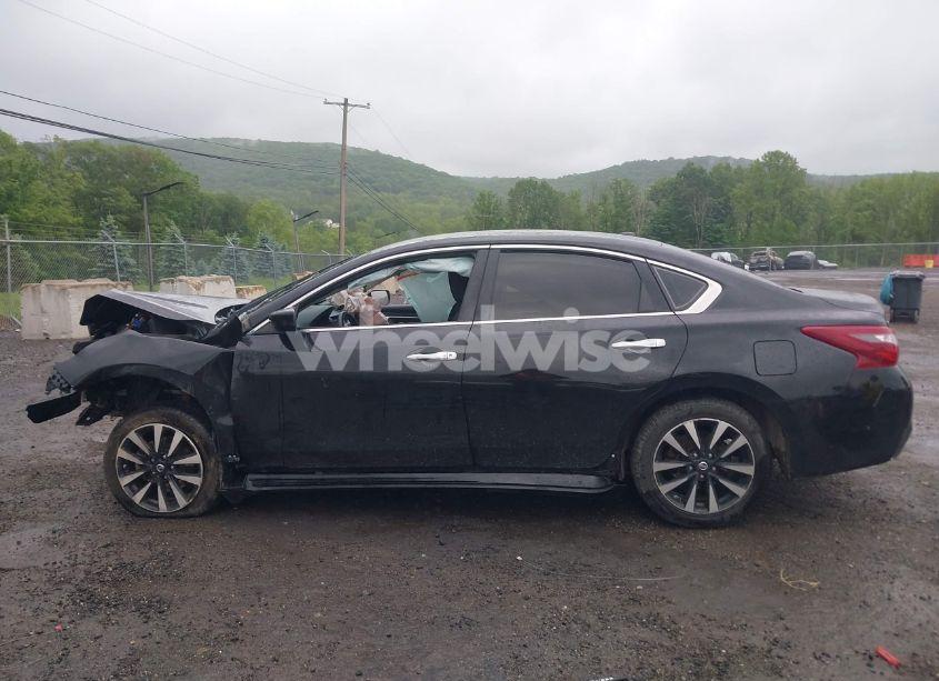 Photo 15 of 2018 Nissan Altima 2.5 SV (VIN 1N4AL3AP6JC178185)