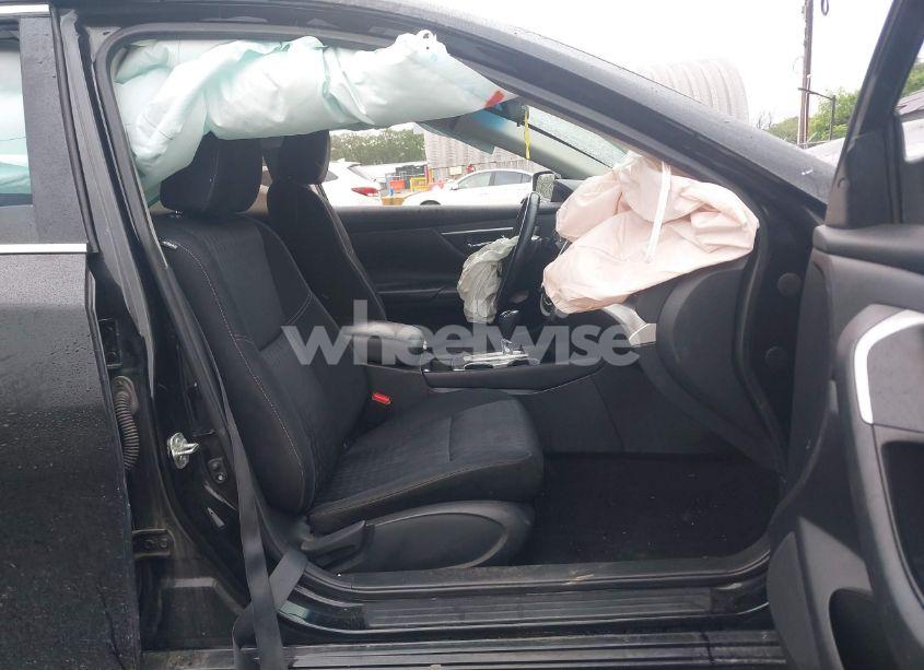 Photo 5 of 2018 Nissan Altima 2.5 SV (VIN 1N4AL3AP6JC178185)