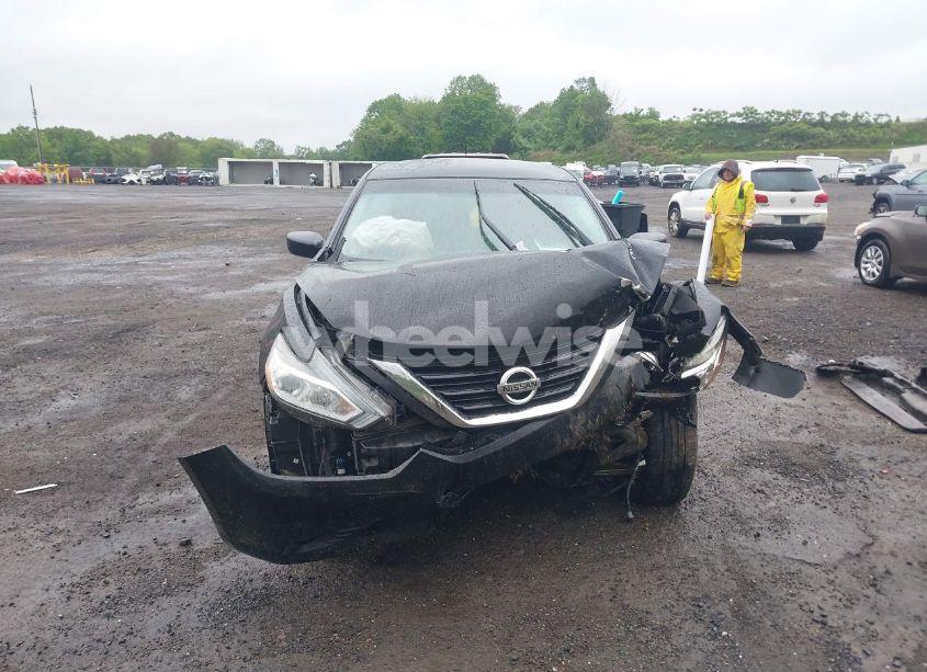Photo 6 of 2018 Nissan Altima 2.5 SV (VIN 1N4AL3AP6JC178185)