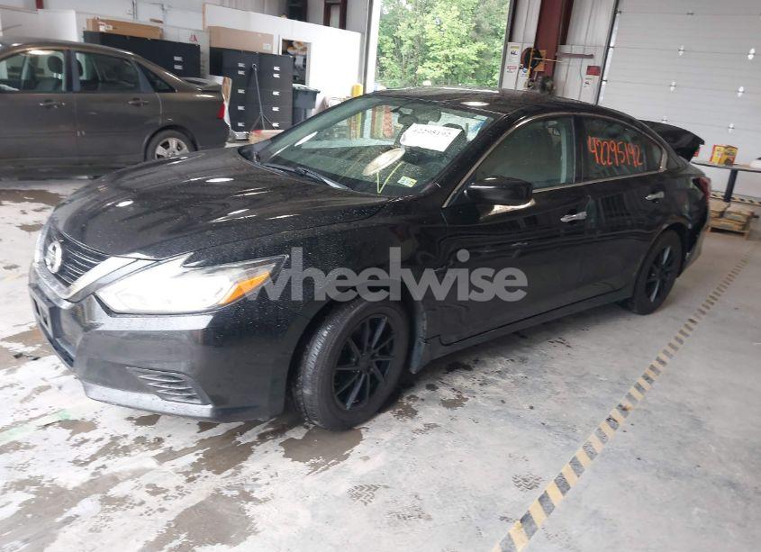 Photo 2 of 2018 Nissan Altima 2.5 S (VIN 1N4AL3AP6JC182012)