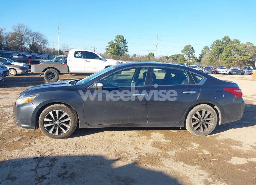 Photo 14 of 2018 Nissan Altima 2.5 SL (VIN 1N4AL3AP6JC183791)