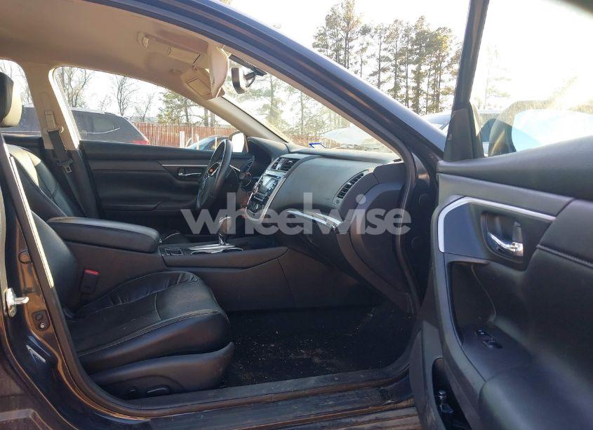 Photo 5 of 2018 Nissan Altima 2.5 SL (VIN 1N4AL3AP6JC183791)