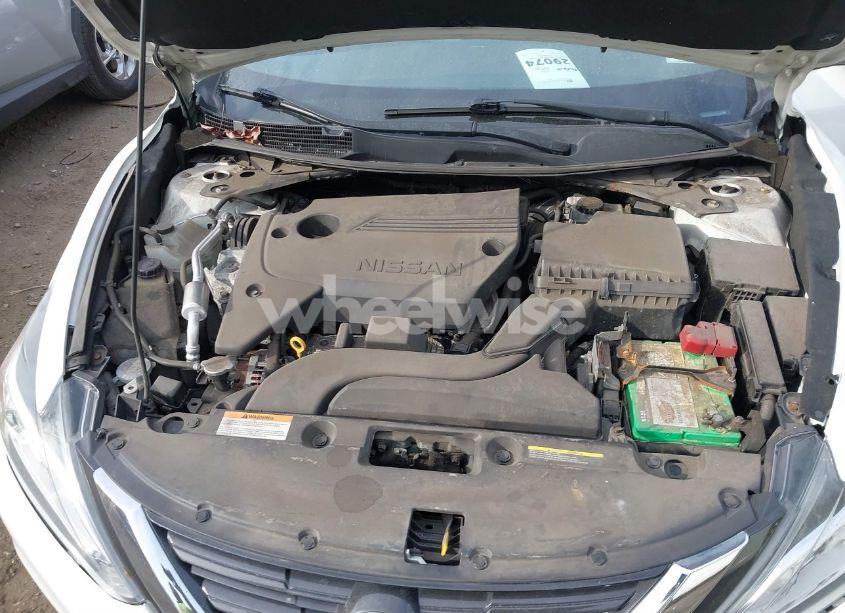 Photo 10 of 2018 Nissan Altima 2.5 SL (VIN 1N4AL3AP6JC184830)