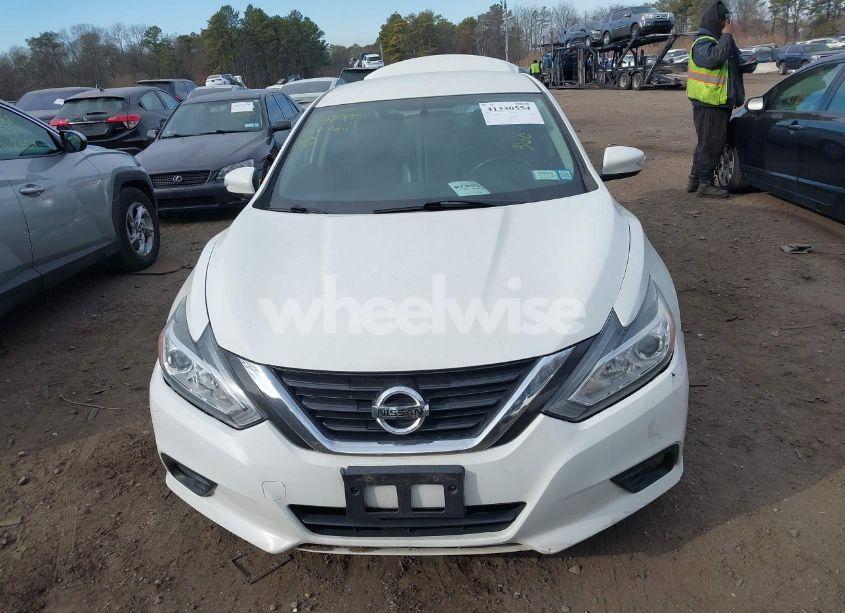 Photo 12 of 2018 Nissan Altima 2.5 SL (VIN 1N4AL3AP6JC184830)