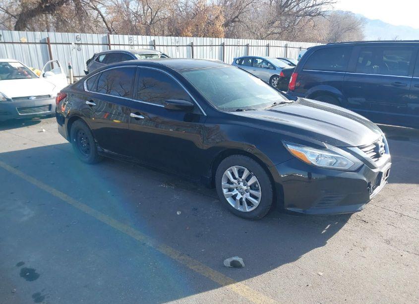 2018 Nissan Altima 2.5 S (VIN 1N4AL3AP6JC187419) main photo