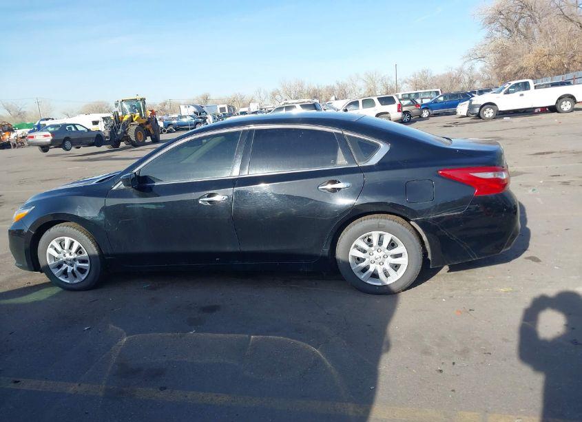 Photo 14 of 2018 Nissan Altima 2.5 S (VIN 1N4AL3AP6JC187419)