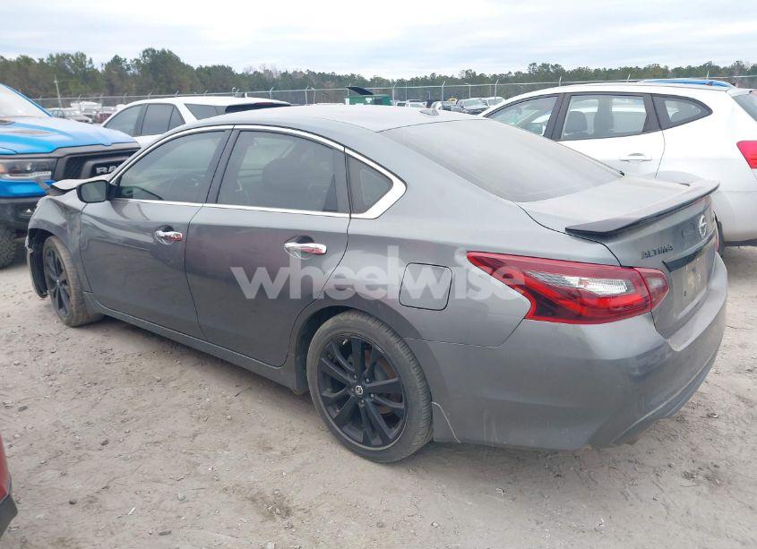 Photo 14 of 2018 Nissan Altima 2.5 SR (VIN 1N4AL3AP6JC192183)