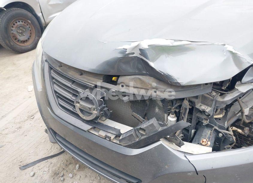 Photo 6 of 2018 Nissan Altima 2.5 SR (VIN 1N4AL3AP6JC192183)