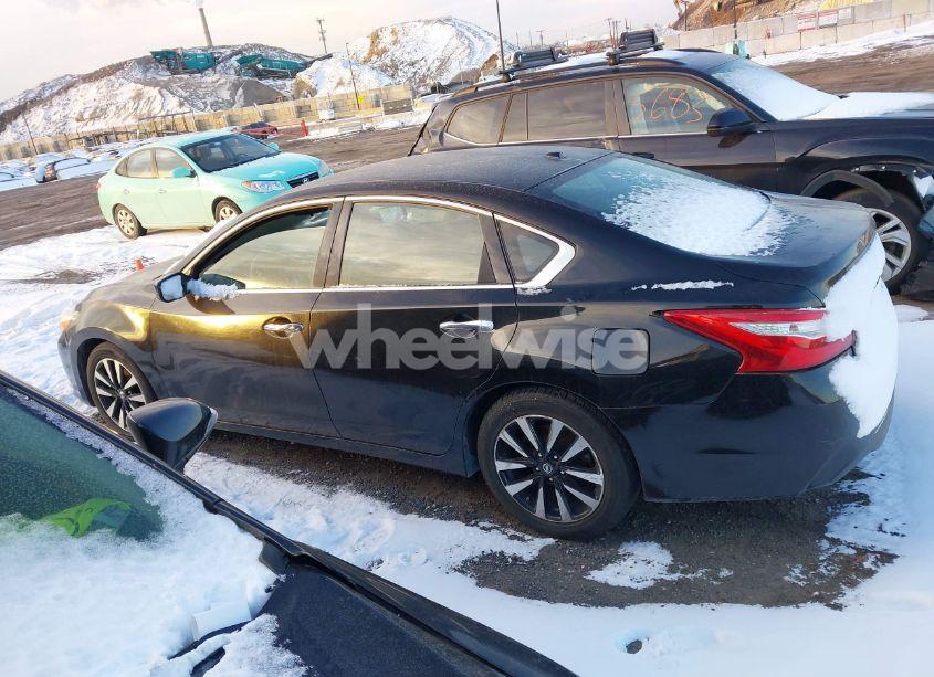 Photo 14 of 2018 Nissan Altima 2.5 SV (VIN 1N4AL3AP6JC205983)