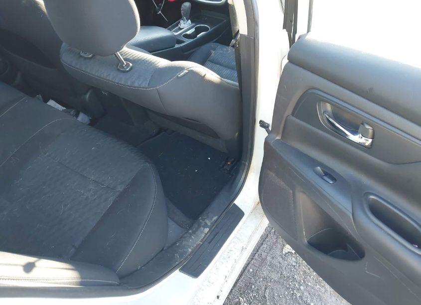 Photo 8 of 2018 Nissan Altima 2.5 S (VIN 1N4AL3AP6JC212772)