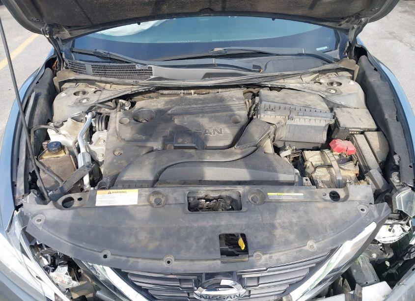 Photo 10 of 2018 Nissan Altima 2.5 SL (VIN 1N4AL3AP6JC213940)