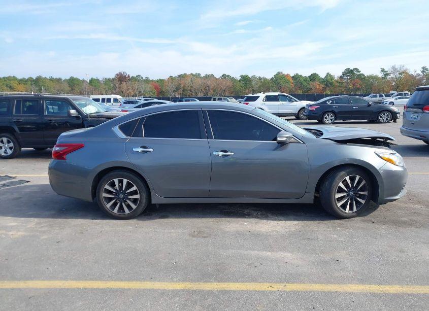 Photo 13 of 2018 Nissan Altima 2.5 SL (VIN 1N4AL3AP6JC213940)