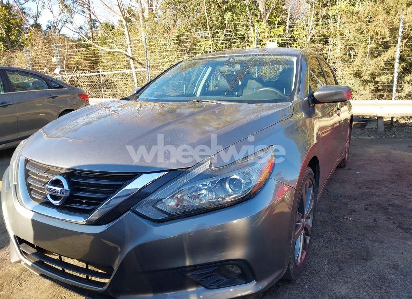 Photo 12 of 2018 Nissan Altima 2.5 SR (VIN 1N4AL3AP6JC220919)