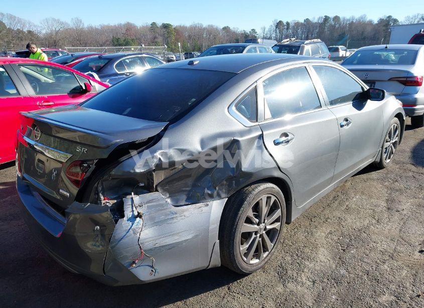 Photo 4 of 2018 Nissan Altima 2.5 SR (VIN 1N4AL3AP6JC220919)