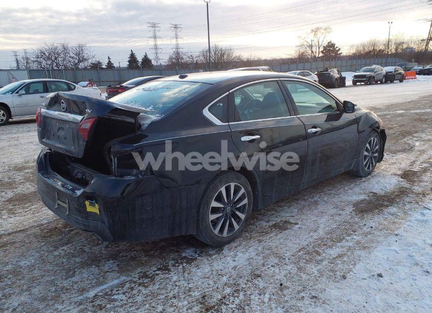 Photo 4 of 2018 Nissan Altima 2.5 SV (VIN 1N4AL3AP6JC230477)