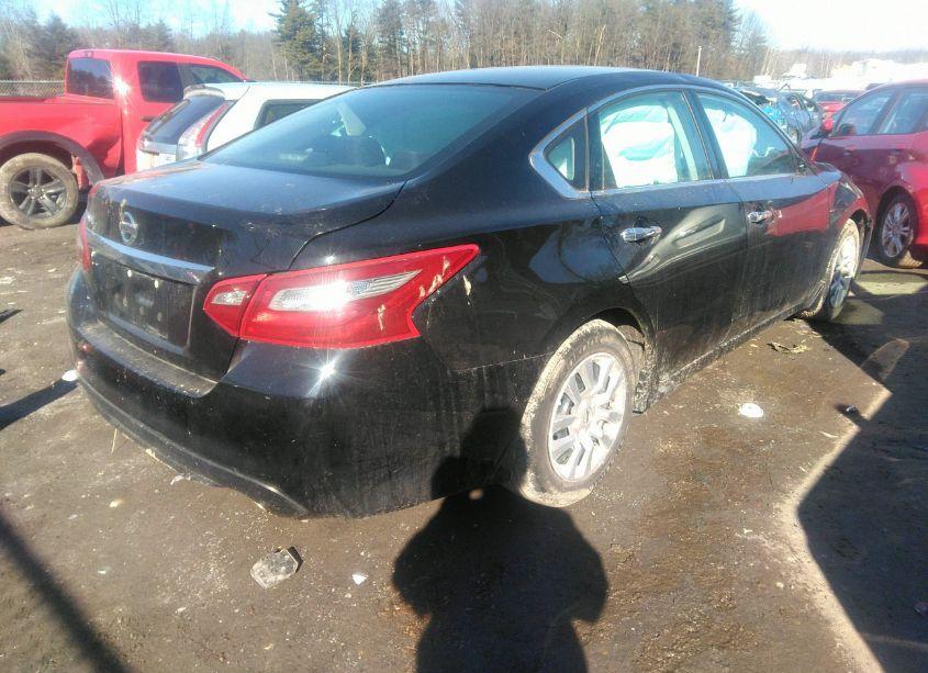 Photo 4 of 2018 Nissan Altima 2.5 S (VIN 1N4AL3AP6JC230611)