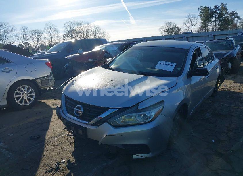 Photo 2 of 2018 Nissan Altima 2.5 S (VIN 1N4AL3AP6JC237803)