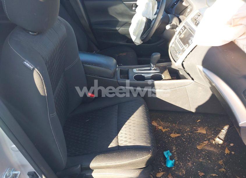 Photo 5 of 2018 Nissan Altima 2.5 S (VIN 1N4AL3AP6JC237803)