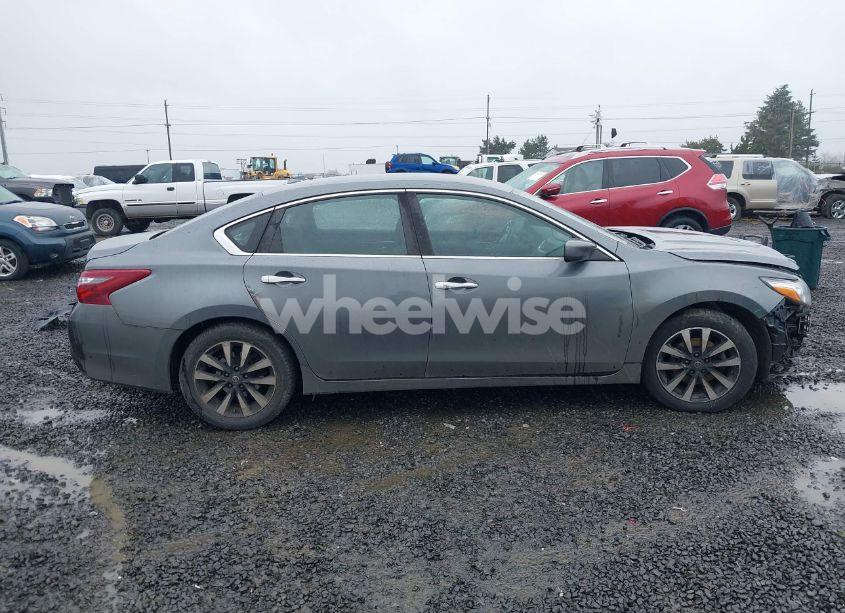 Photo 14 of 2018 Nissan Altima 2.5 SV (VIN 1N4AL3AP6JC240748)