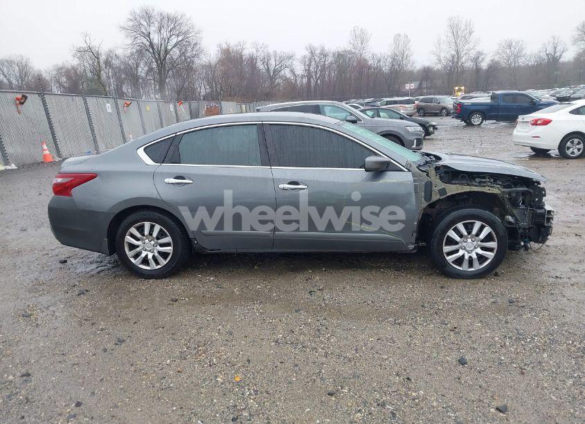 Photo 13 of 2018 Nissan Altima 2.5 S (VIN 1N4AL3AP6JC242595)