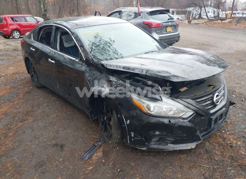 2018 Nissan Altima 2.5 SR (VIN 1N4AL3AP6JC244153) main photo