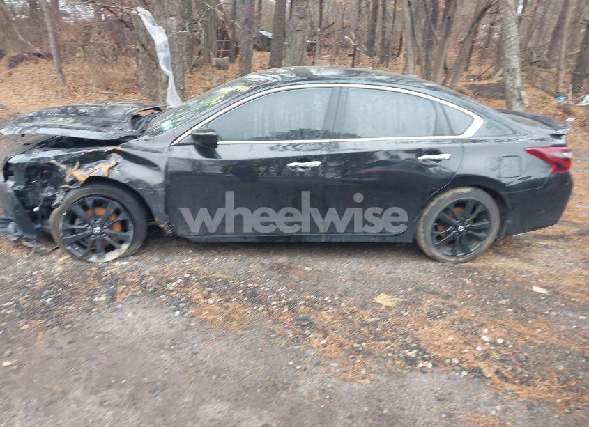 Photo 14 of 2018 Nissan Altima 2.5 SR (VIN 1N4AL3AP6JC244153)