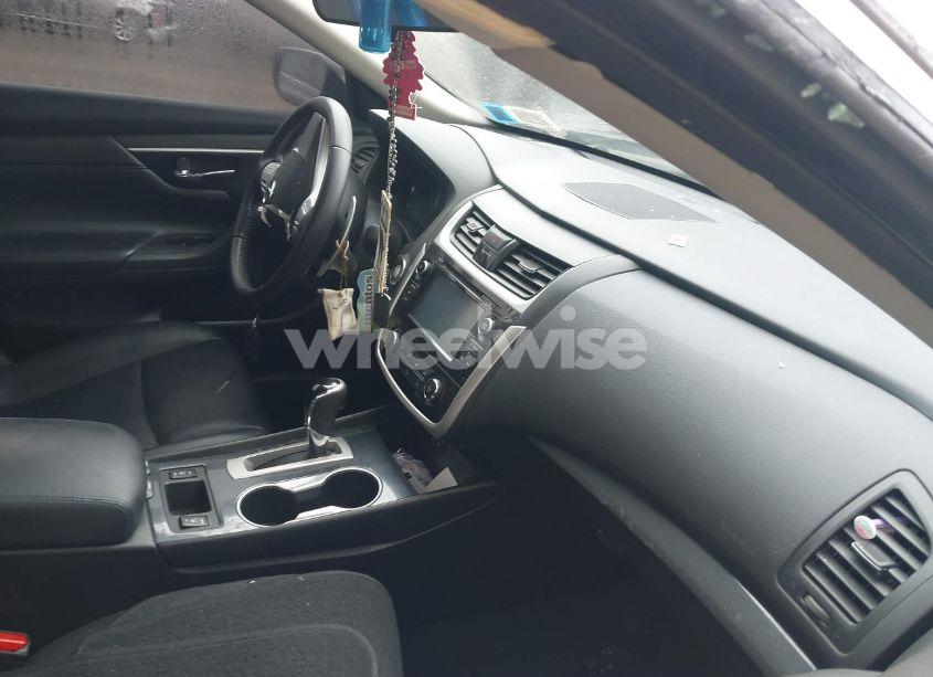 Photo 5 of 2018 Nissan Altima 2.5 SR (VIN 1N4AL3AP6JC244153)