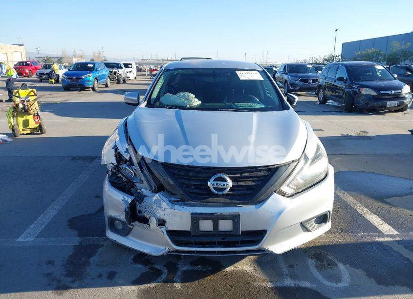Photo 12 of 2018 Nissan Altima 2.5 SL (VIN 1N4AL3AP6JC245142)