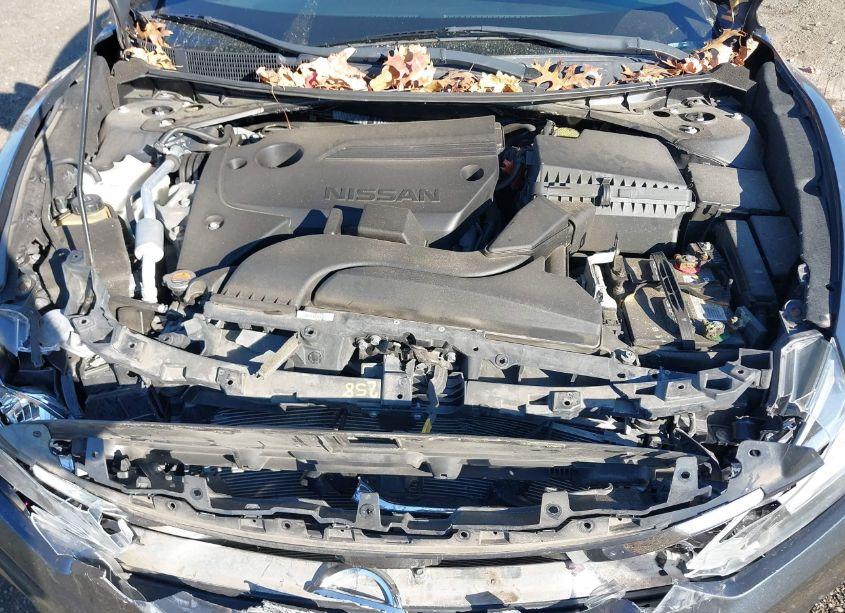 Photo 10 of 2018 Nissan Altima 2.5 SV (VIN 1N4AL3AP6JC246145)