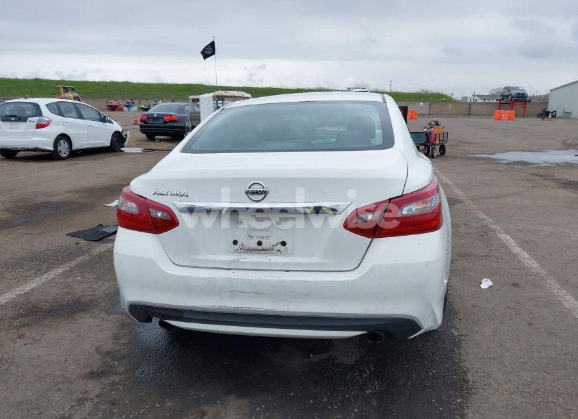 Photo 16 of 2018 Nissan Altima 2.5 S (VIN 1N4AL3AP6JC247179)
