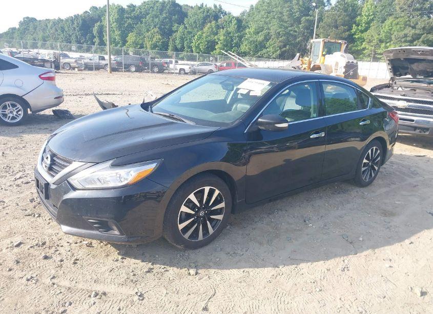 Photo 2 of 2018 Nissan Altima 2.5 SL (VIN 1N4AL3AP6JC251510)