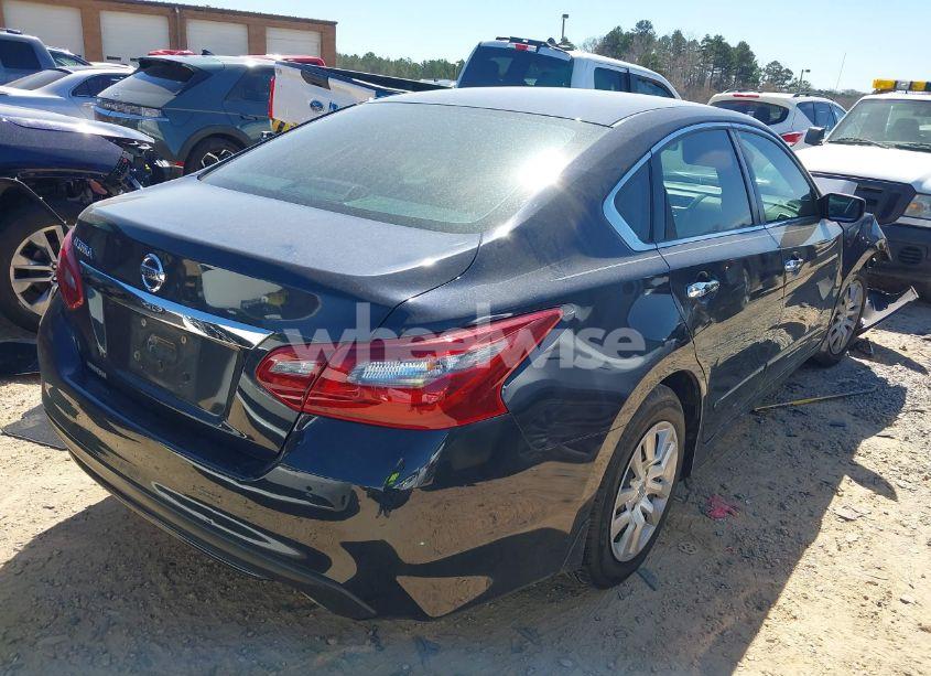 Photo 4 of 2018 Nissan Altima 2.5 S (VIN 1N4AL3AP6JC255539)