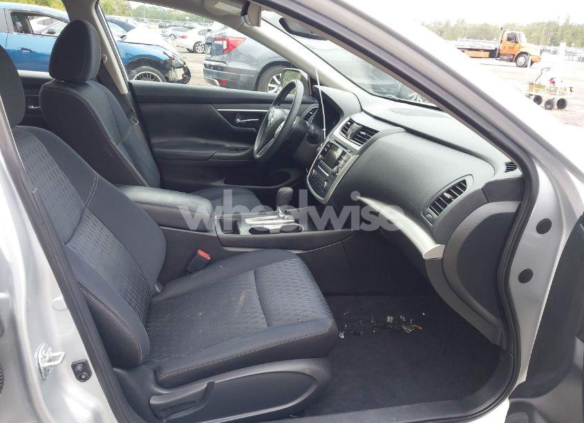 Photo 5 of 2018 Nissan Altima 2.5 S (VIN 1N4AL3AP6JC268162)