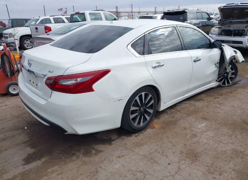 Photo 4 of 2018 Nissan Altima 2.5 SV (VIN 1N4AL3AP6JC269828)