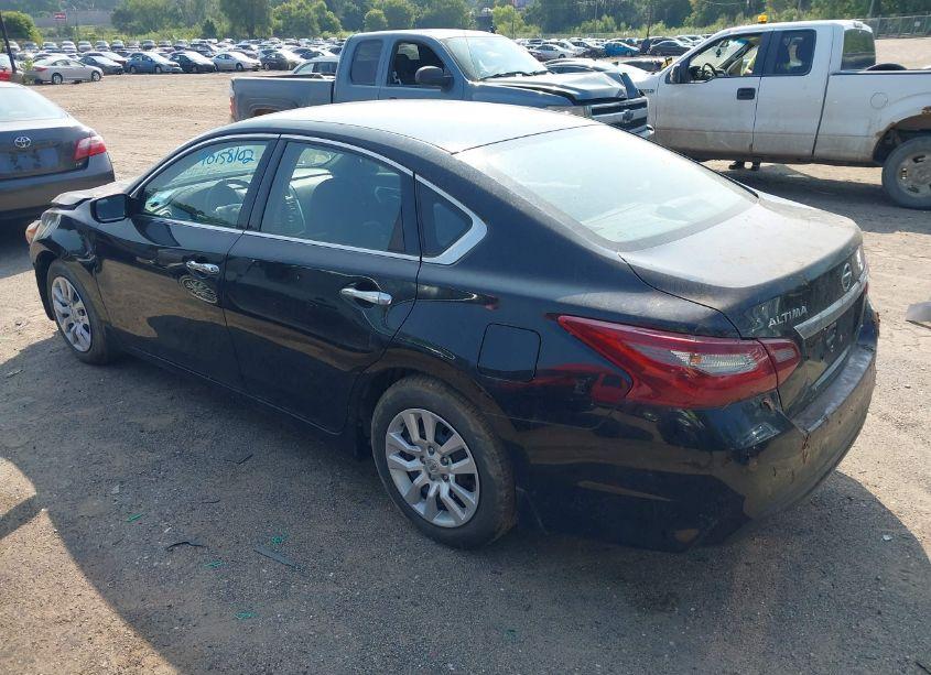 Photo 3 of 2018 Nissan Altima 2.5 S (VIN 1N4AL3AP6JC270221)