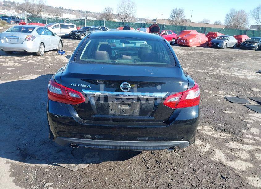 Photo 17 of 2018 Nissan Altima 2.5 S (VIN 1N4AL3AP6JC277685)