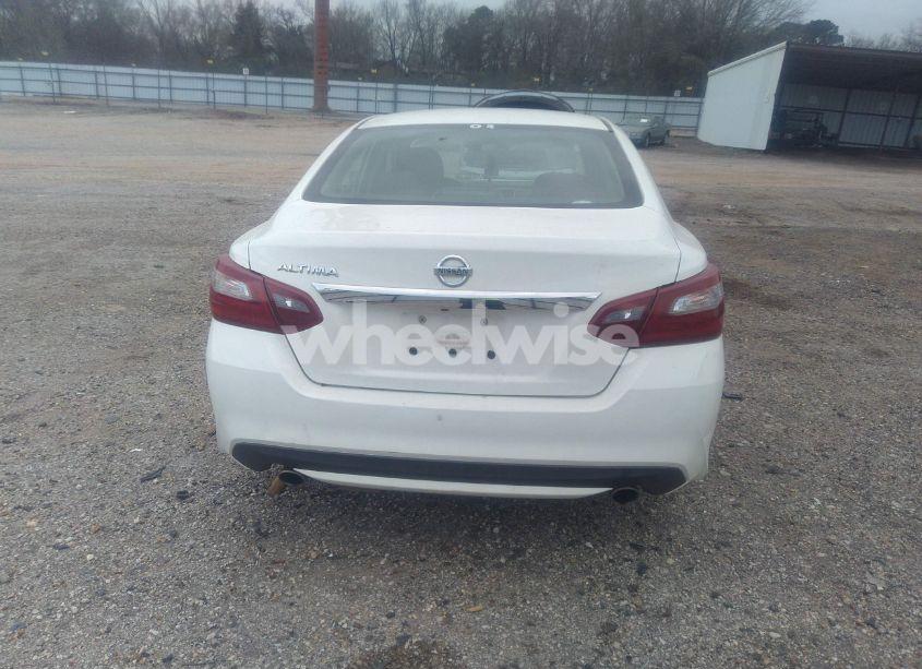 Photo 17 of 2018 Nissan Altima 2.5 S (VIN 1N4AL3AP6JC281381)