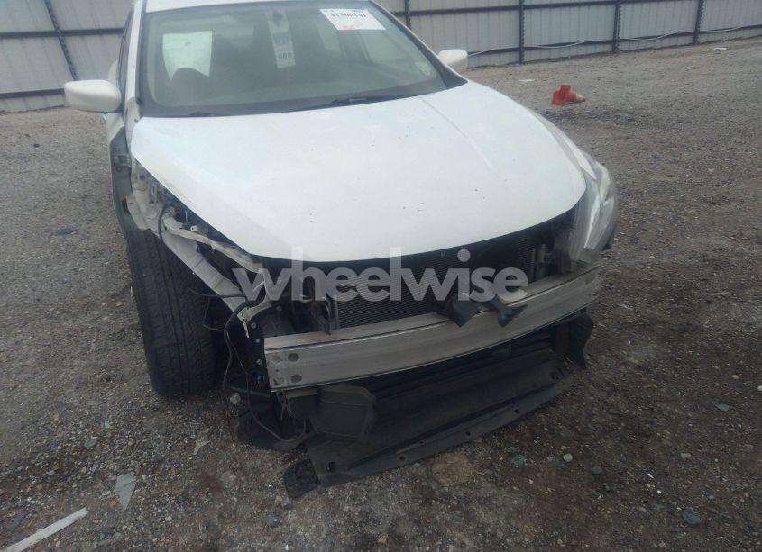 Photo 6 of 2018 Nissan Altima 2.5 S (VIN 1N4AL3AP6JC281381)