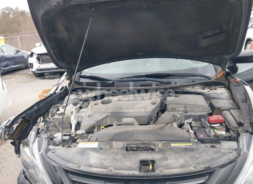 Photo 10 of 2018 Nissan Altima 2.5 SR (VIN 1N4AL3AP6JC283924)