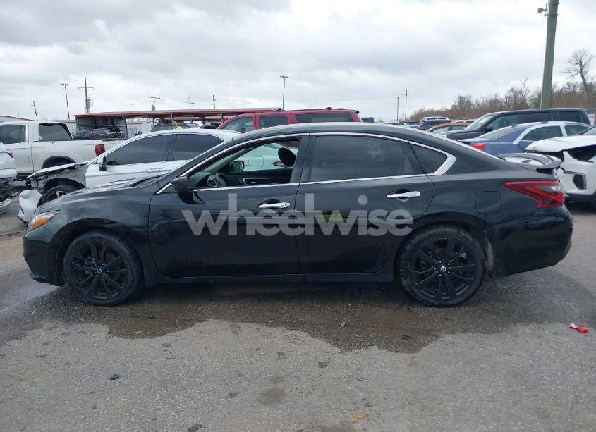 Photo 14 of 2018 Nissan Altima 2.5 SR (VIN 1N4AL3AP6JC283924)