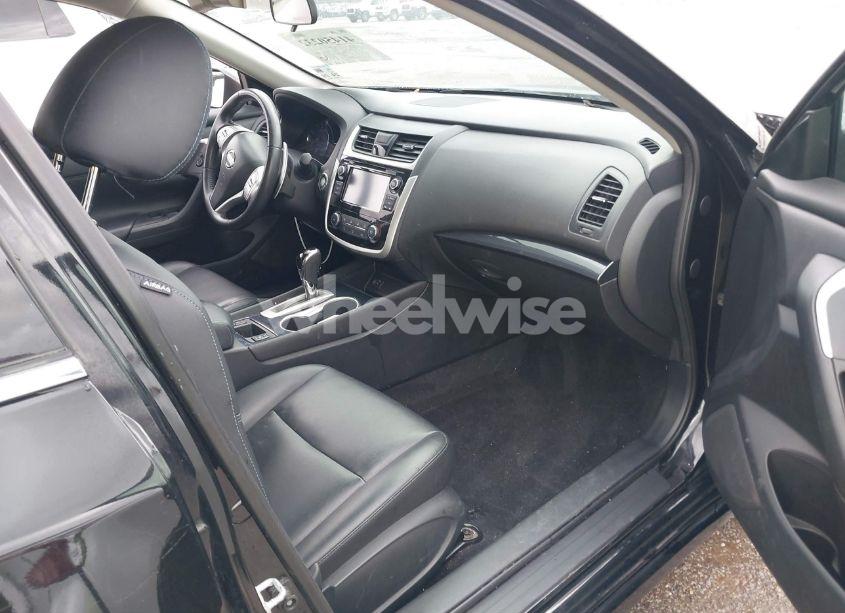 Photo 5 of 2018 Nissan Altima 2.5 SR (VIN 1N4AL3AP6JC283924)