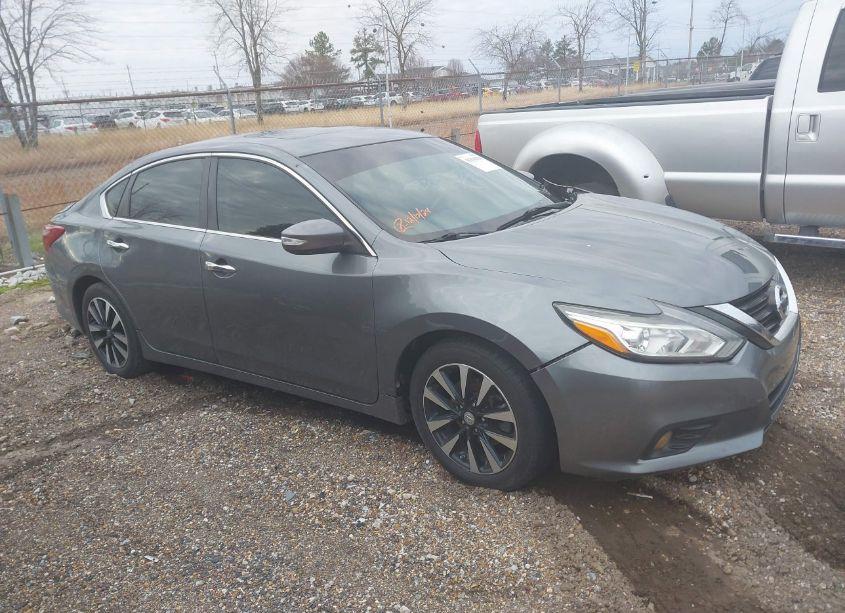 Photo 14 of 2018 Nissan Altima 2.5 SV (VIN 1N4AL3AP6JC288542)