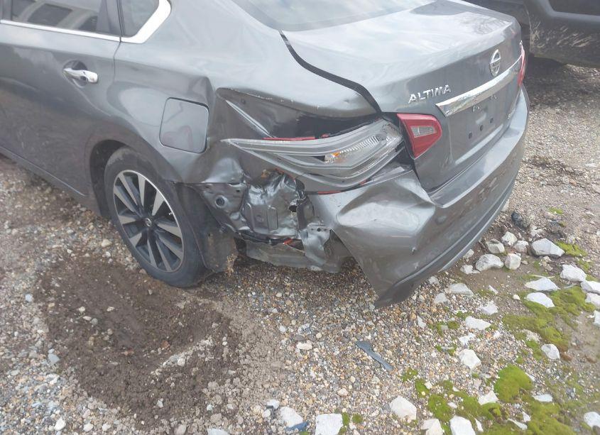 Photo 19 of 2018 Nissan Altima 2.5 SV (VIN 1N4AL3AP6JC288542)
