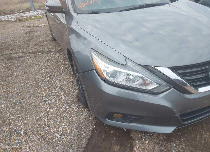 Photo 21 of 2018 Nissan Altima 2.5 SV (VIN 1N4AL3AP6JC288542)