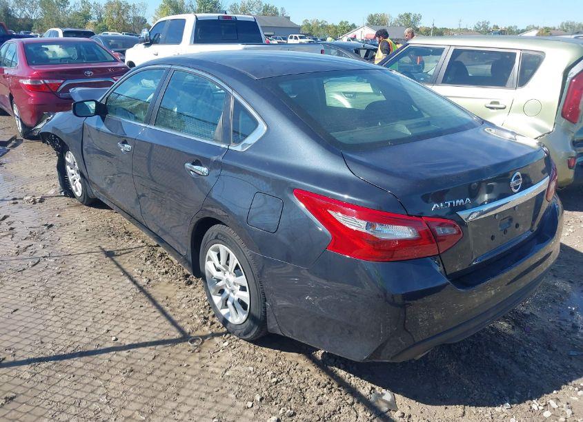 Photo 3 of 2018 Nissan Altima 2.5 S (VIN 1N4AL3AP6JC297516)