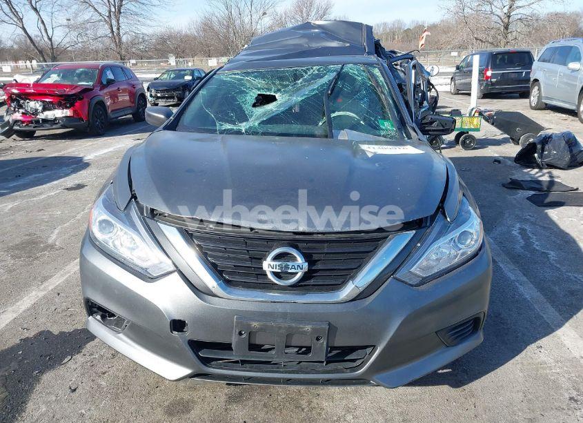 Photo 12 of 2018 Nissan Altima (VIN 1N4AL3AP6JC471813)