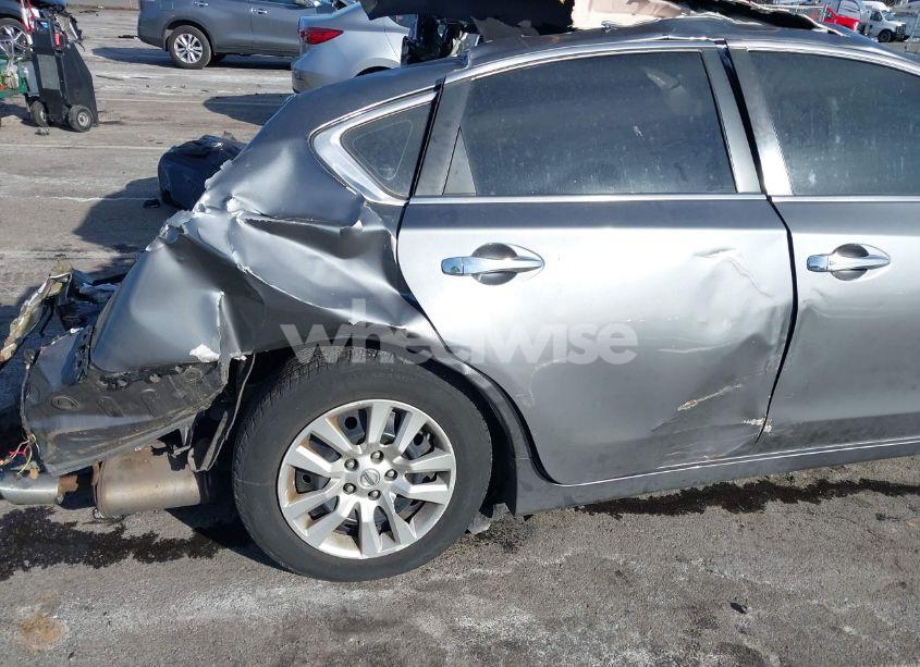 Photo 6 of 2018 Nissan Altima (VIN 1N4AL3AP6JC471813)