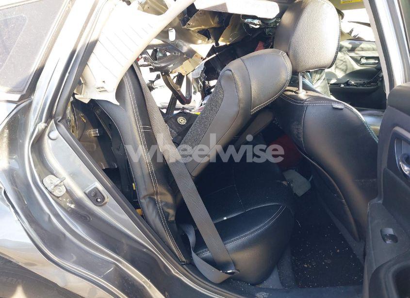 Photo 8 of 2018 Nissan Altima (VIN 1N4AL3AP6JC471813)