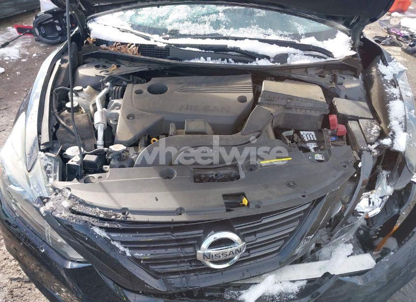 Photo 10 of 2018 Nissan Altima 2.5 SR (VIN 1N4AL3AP6JC476414)