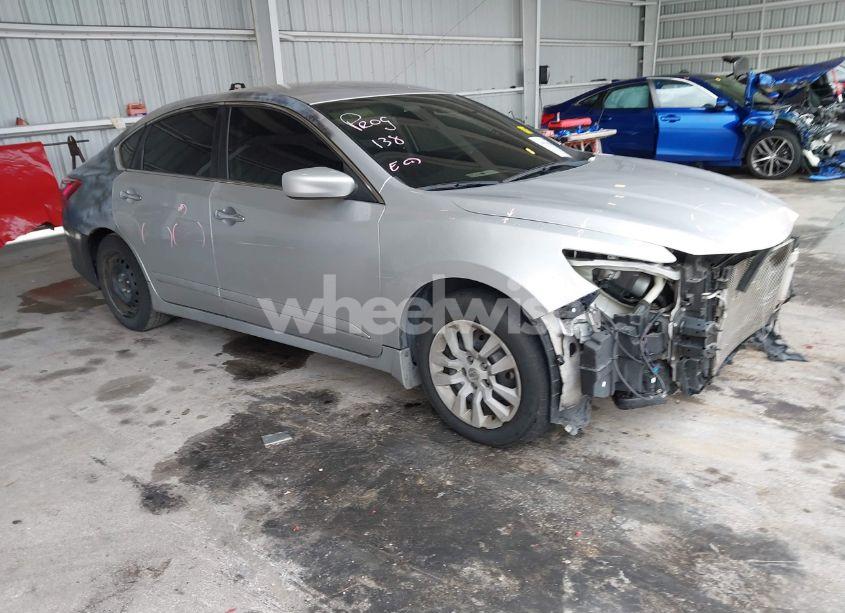 2018 Nissan Altima 2.5 S (VIN 1N4AL3AP6JC479975) main photo